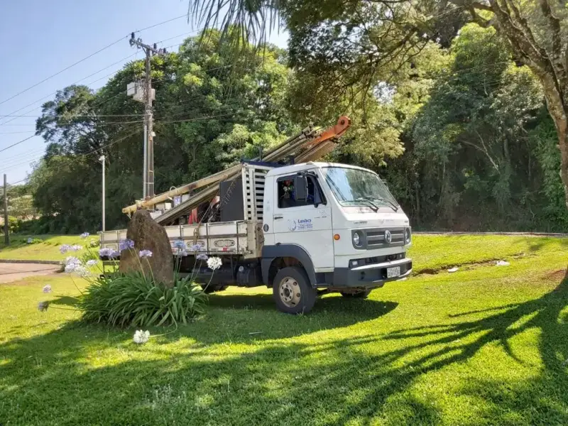 Imagem ilustrativa de Empresa de limpeza de poço artesiano